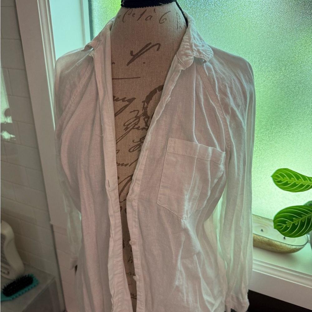Universal Thread White Button-Down Pocket Shirt